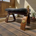 Vintage houten poef / kamelenbankje / voetbank, Ophalen, Noord-Brabant