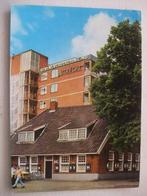 L36 Emmen - Hoofdstraat met oude boerderij, Verzenden, 1960 tot 1980, Gelopen, Drenthe