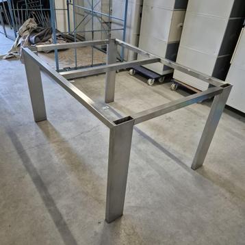Stevig RVS metalen frame voor tafel werkbank werktafel  afm beschikbaar voor biedingen