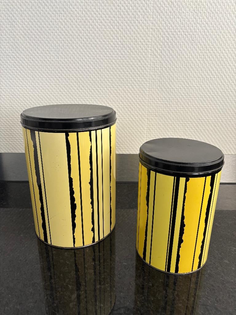 Vintage Tomado blik - geel met zwarte strepen. Set XXL en XL, Ophalen of Verzenden, Gebruikt, Overige