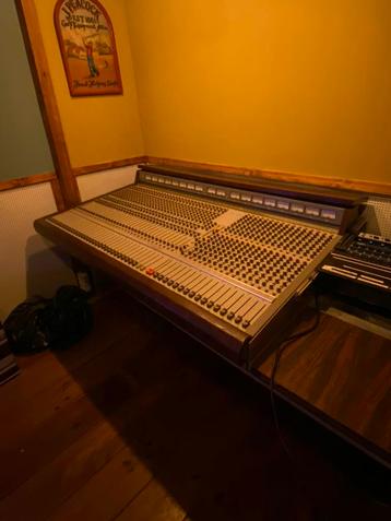 Tascam M600 Incl. patchbays beschikbaar voor biedingen