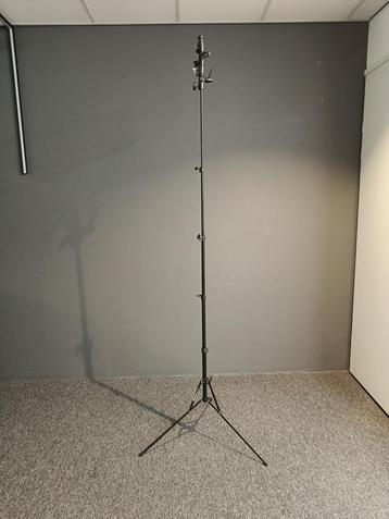 Manfrotto 001B lichtgewicht statief beschikbaar voor biedingen