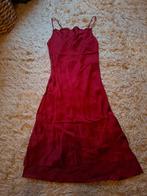Zgan. Prachtige echt zijde rode jurk crème lingerie. Mt M, Maat 38/40 (M), Creme lingerie, Ophalen of Verzenden, Zo goed als nieuw