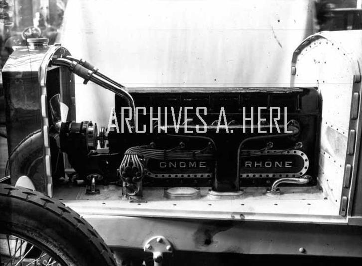 Gnome et Rhone 40 hp 6 cylinder 115140 display 1919 Paris, Verzamelen, Automerken, Motoren en Formule 1, Nieuw, Auto's, Verzenden