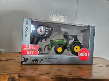 NIEUW Siku control 6881 John Deere 8345R beschikbaar voor biedingen