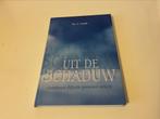 Ds. C. Neele - Uit de schaduw, acht preken, Ophalen of Verzenden, Zo goed als nieuw, C. Neele