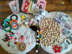Pakket siliconen kralen, houten kralen, ringen etc, Hobby en Vrije tijd, Kralen en Sieraden maken, Kraal, ., Ophalen of Verzenden