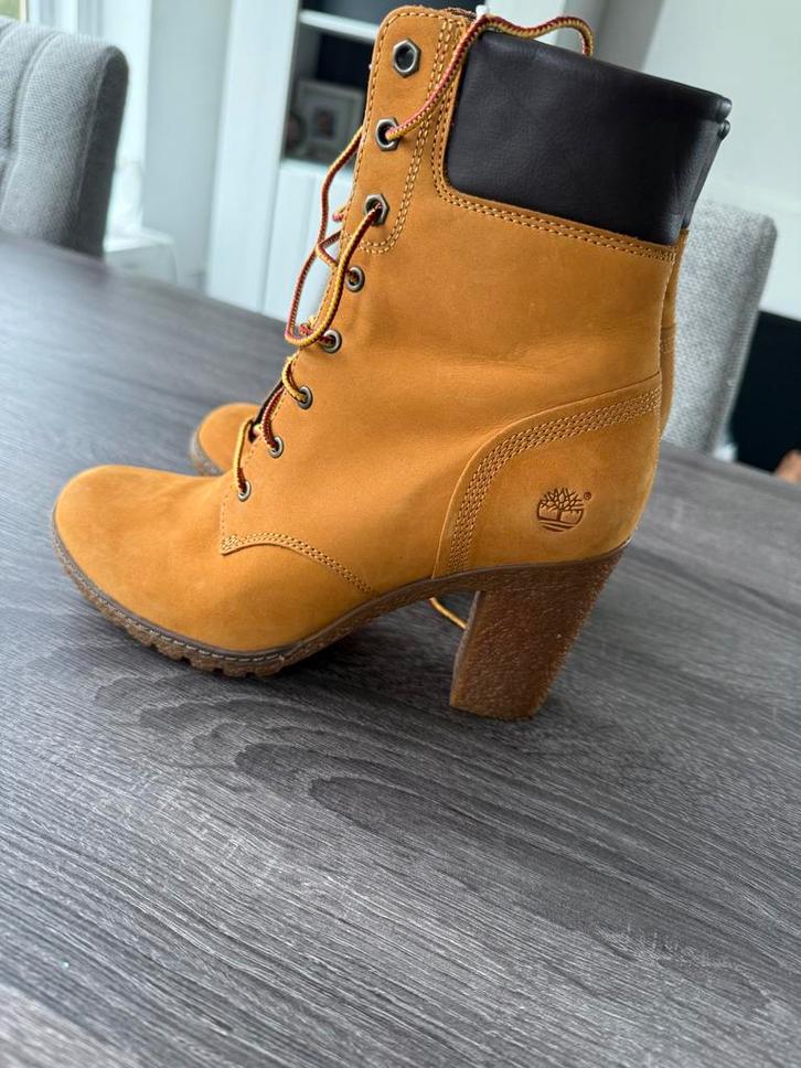 Timberland Laarzen met Hak - Maat 39, Kleding | Dames, Schoenen, Nieuw, Lage of Enkellaarzen, Bruin, Ophalen of Verzenden