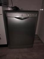 Indesit Vaatwasser, grijs, Witgoed en Apparatuur, Vaatwasmachines, Ophalen, Zo goed als nieuw, 85 tot 90 cm
