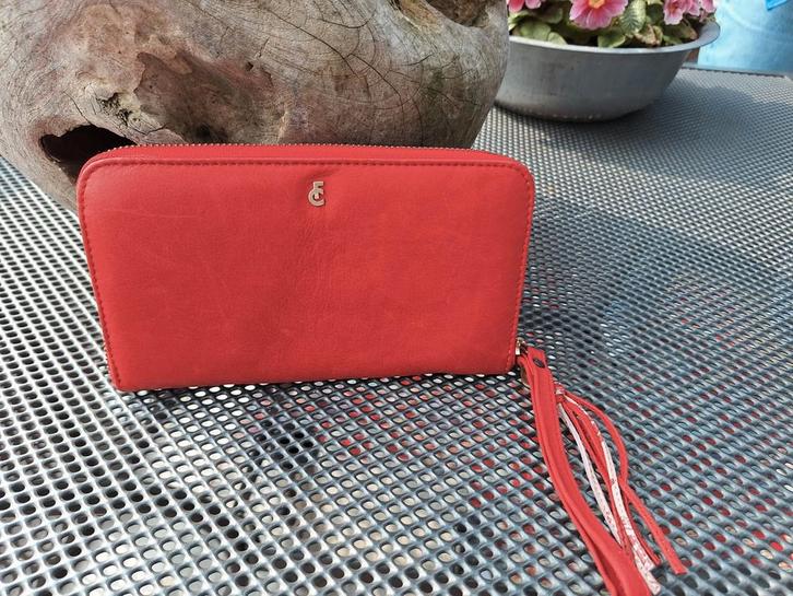 Rode leren portemonnee van Fabienne Chabot, Sieraden, Tassen en Uiterlijk, Portemonnees, Zo goed als nieuw, Overige merken, Rood