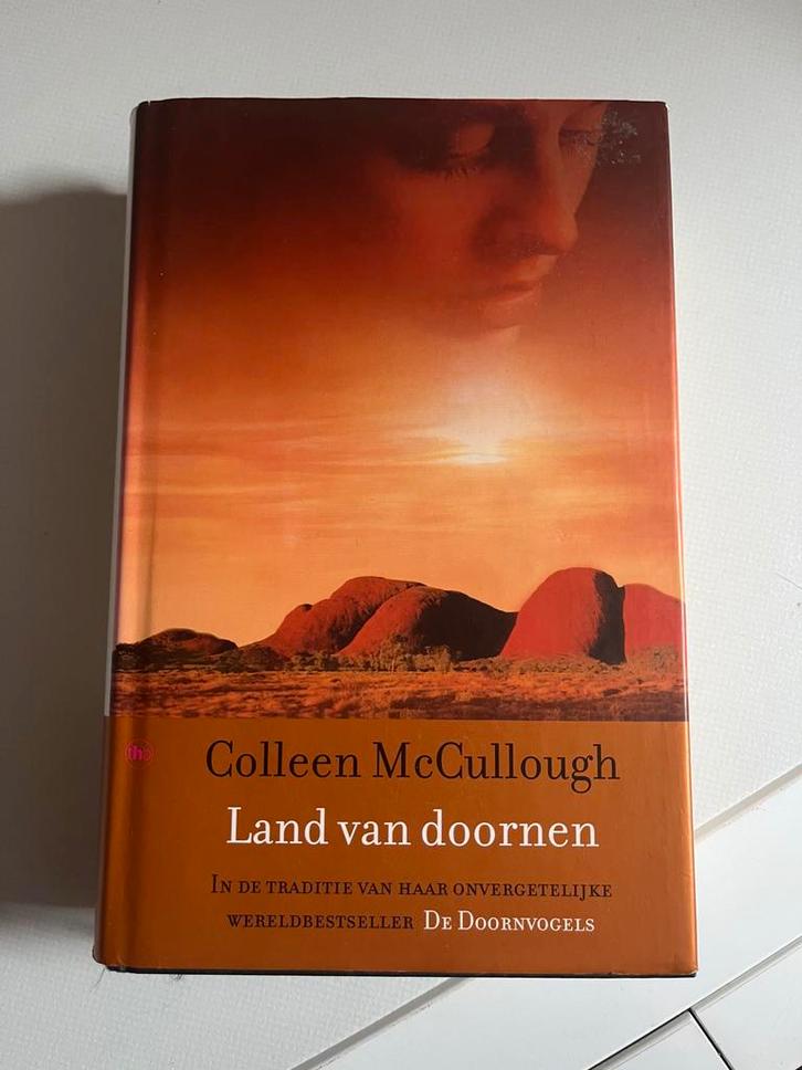 Land van doornen - Colleen McCullough, Boeken, Romans, Gelezen, Nederland, Ophalen of Verzenden