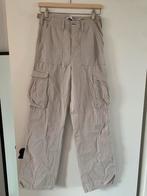 Te koop beige cargo straight Bershka maat 36, Kleding | Dames, Beige, Ophalen of Verzenden, Zo goed als nieuw, Maat 36 (S)