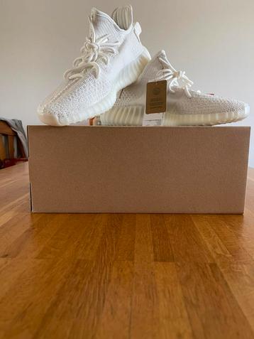 Yeezy boost 350 v2 bone beschikbaar voor biedingen