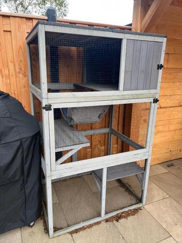 Catio (kattenren voor buiten) beschikbaar voor biedingen