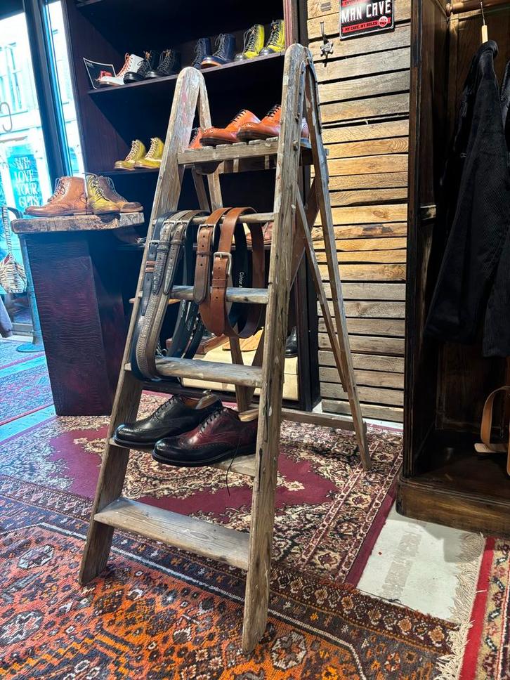 Vintage Schildertrap - Decoratief & Uniek!, Doe-het-zelf en Verbouw, Ladders en Trappen, Gebruikt, Trap, Minder dan 2 meter, Ophalen