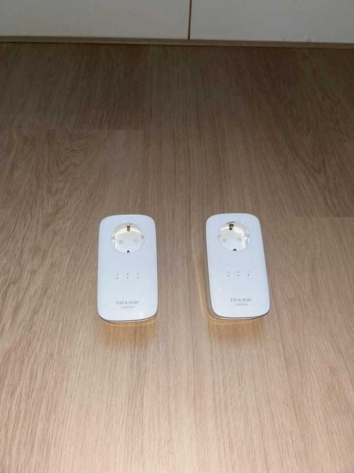 2 stuks tp-link pa8030p, Computers en Software, Powerlines, Zo goed als nieuw, Verzenden