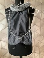 Hurtta winterjasje voor middel grote hond maat 36, Dieren en Toebehoren, Hondenkleding, Ophalen of Verzenden, Zo goed als nieuw