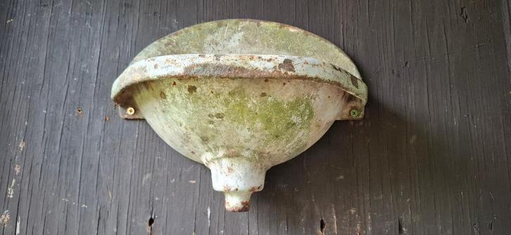 Oud urinoir/ Gietijzeren pispot/ Vintage tuinornament, Antiek en Kunst, Curiosa en Brocante, Ophalen of Verzenden