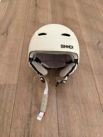 Sinner ski helm wit dames maar S beschikbaar voor biedingen