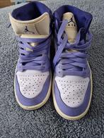 Paarse Air Jordan 1 Mid - Maat 37.5, Kleding | Dames, Schoenen, Nike, Ophalen of Verzenden, Gedragen, Sneakers of Gympen