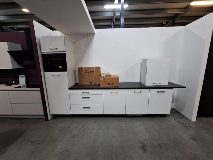 Complete keuken Compleet met APP 120Keukens op voorraad 2814, Huis en Inrichting, Keuken | Complete keukens, Nieuw, Greeploos