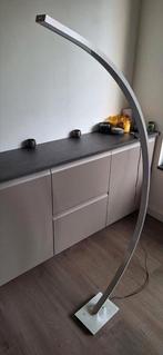 Moderne gebogen vloerlamp, Huis en Inrichting, Lampen | Vloerlampen, Ophalen, Zo goed als nieuw, 150 tot 200 cm