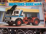 Revell mercedes truck, Hobby en Vrije tijd, Modelbouw | Auto's en Voertuigen, Revell, Groter dan 1:32, Ophalen of Verzenden, Zo goed als nieuw