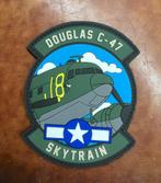 C-47 Skytrain rubber Patch NIEUW, Verzamelen, Nieuw, Ophalen of Verzenden, Patch, Badge of Embleem
