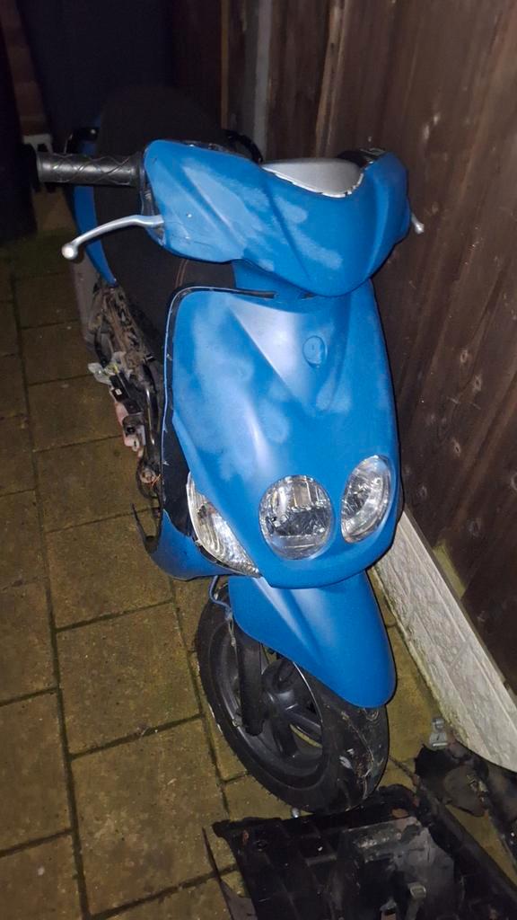 Yamaha neos 50cc 4takt, Fietsen en Brommers, Scooters | Peugeot, Ophalen of Verzenden