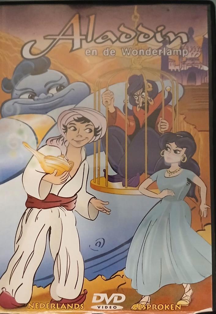 Kinder dvd.s 4 stuks zie foto.pakket 330, Cd's en Dvd's, Dvd's | Kinderen en Jeugd, Zo goed als nieuw, Alle leeftijden, Ophalen of Verzenden