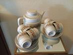 Porseleinen Theepot en 6 kop en schotels uit de vorige eeuw., Antiek en Kunst, Ophalen of Verzenden
