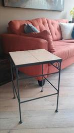 Tafeltje 40 x 40. Hoogte 56 cm., Huis en Inrichting, 50 tot 100 cm, Zo goed als nieuw, Minder dan 50 cm, 50 tot 100 cm