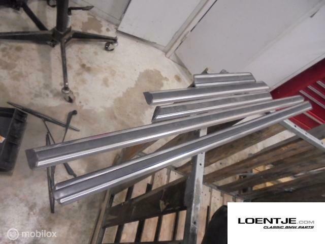 Stootlijst bmw e21 315 316 318 320 323i etc, Auto-onderdelen, Carrosserie en Plaatwerk, BMW, Gebruikt, Ophalen of Verzenden
