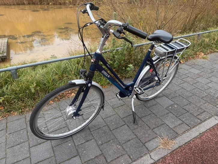 Stella Elektrische Fiets,Frame 57cm,Goed Accu Goed Motor, Fietsen en Brommers, Fietsen | Dames | Damesfietsen, Zo goed als nieuw