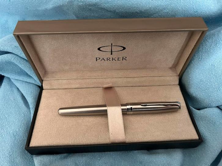 Parker Sonnet Vulpen Steel CT Nieuwstaat, Verzamelen, Pennenverzamelingen, Zo goed als nieuw, Vulpen, Parker, Met doosje, Ophalen of Verzenden
