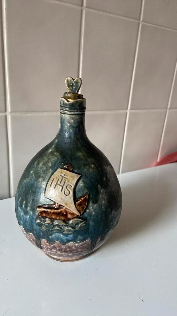 Wijwater kruik terra co de draak 22 cm hoog, Antiek en Kunst, Antiek | Religie, Ophalen of Verzenden