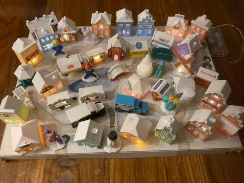 Ah kersthuisjes set 45 stuks albert heijn grondplaat en lich, Diversen, Kerst, Zo goed als nieuw, Ophalen of Verzenden