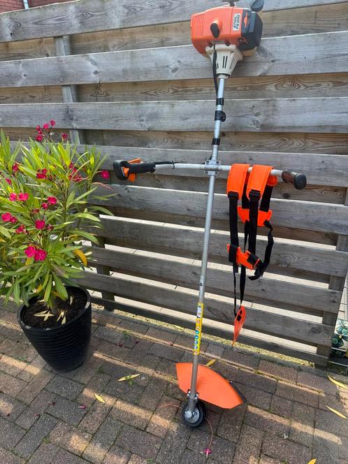 Krachtige en Sterke Stihl FS 200 Bosmaaier , Compleet ., Tuin en Terras, Bosmaaiers, Zo goed als nieuw, Benzine, Ophalen of Verzenden