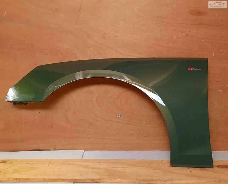 Voorscherm links orgineel Audi A4 B9 2015-2019, Auto-onderdelen, Carrosserie en Plaatwerk, Spatbord, Audi, Links, Gebruikt, Ophalen of Verzenden