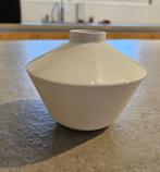 Hella Duys vaasje Feline wit, Wit, Aardewerk of Porselein, Ophalen of Verzenden, Zo goed als nieuw