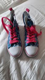 Sneaker schoen blauw met rose veters maat 36/37, Schoenen, Nieuw, Jongen of Meisje, Ophalen of Verzenden
