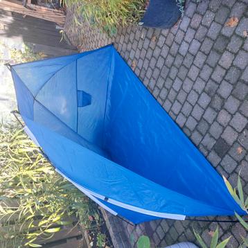 Strandtentje beschikbaar voor biedingen