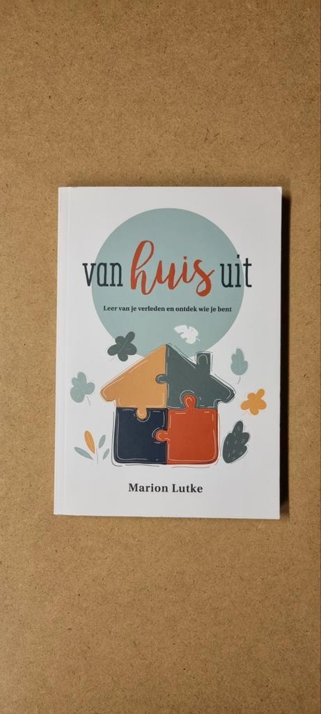 Marion Lutke - Van huis uit, Boeken, Psychologie, Zo goed als nieuw, Ontwikkelingspsychologie, Ophalen of Verzenden