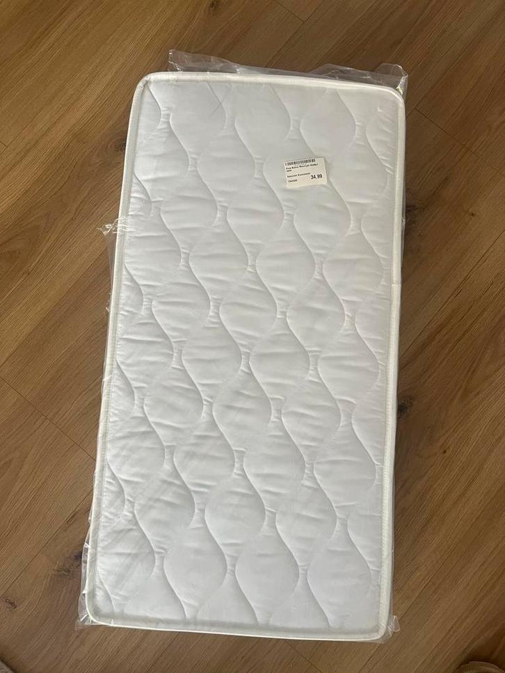 Nieuw Matras - wieg/co sleeper, Kinderen en Baby's, Kinderkamer | Bedden, Nieuw, Minder dan 140 cm, Minder dan 70 cm, Matras, Ophalen
