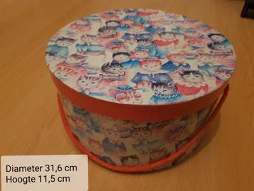 Ronde hoedendoos / opbergdoos / doos katten / poezen beschikbaar voor biedingen