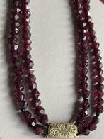 2 rijig vintage granatenketting met 14 karaat gouden slot, Ophalen of Verzenden, Zo goed als nieuw, Goud