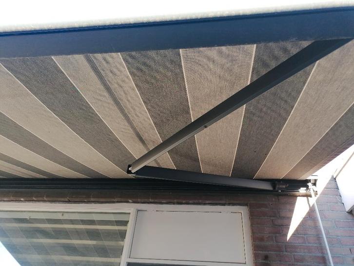 Zonnescherm, Tuin en Terras, Zonneschermen, Gebruikt, Knikarmscherm, 150 tot 300 cm, 250 cm tot 450 cm, Ophalen