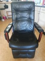 nette elektrisch sta op stoel / relaxstoel, Ophalen, Zo goed als nieuw, 50 tot 75 cm
