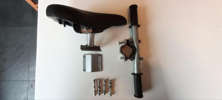 Voorzit-zadel + steuntjes, Fietsen en Brommers, Fietsaccessoires | Fietsstoeltjes, Ophalen