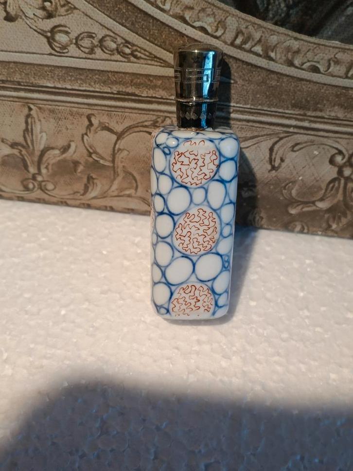 Huttensteinach porselein parfumflesje met zilver, Antiek en Kunst, Antiek | Porselein, Ophalen of Verzenden